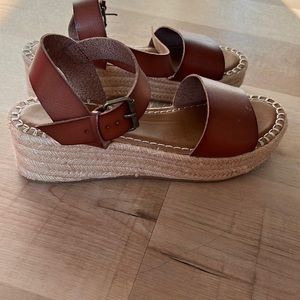 Universal threads sandals from target brand new size 9